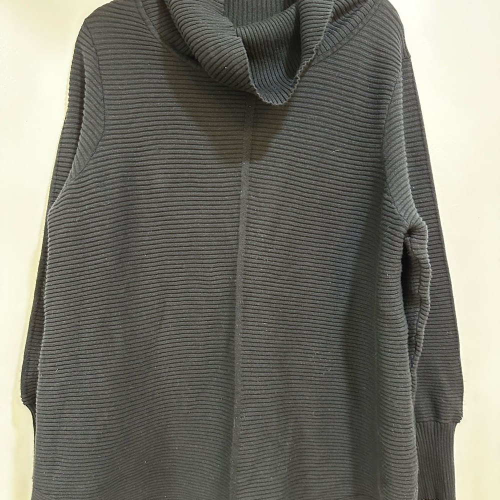 Red Black Ribbed Sweater NWOT